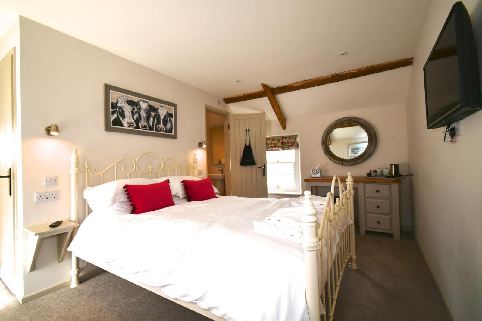Carew Inn Экстерьер фото