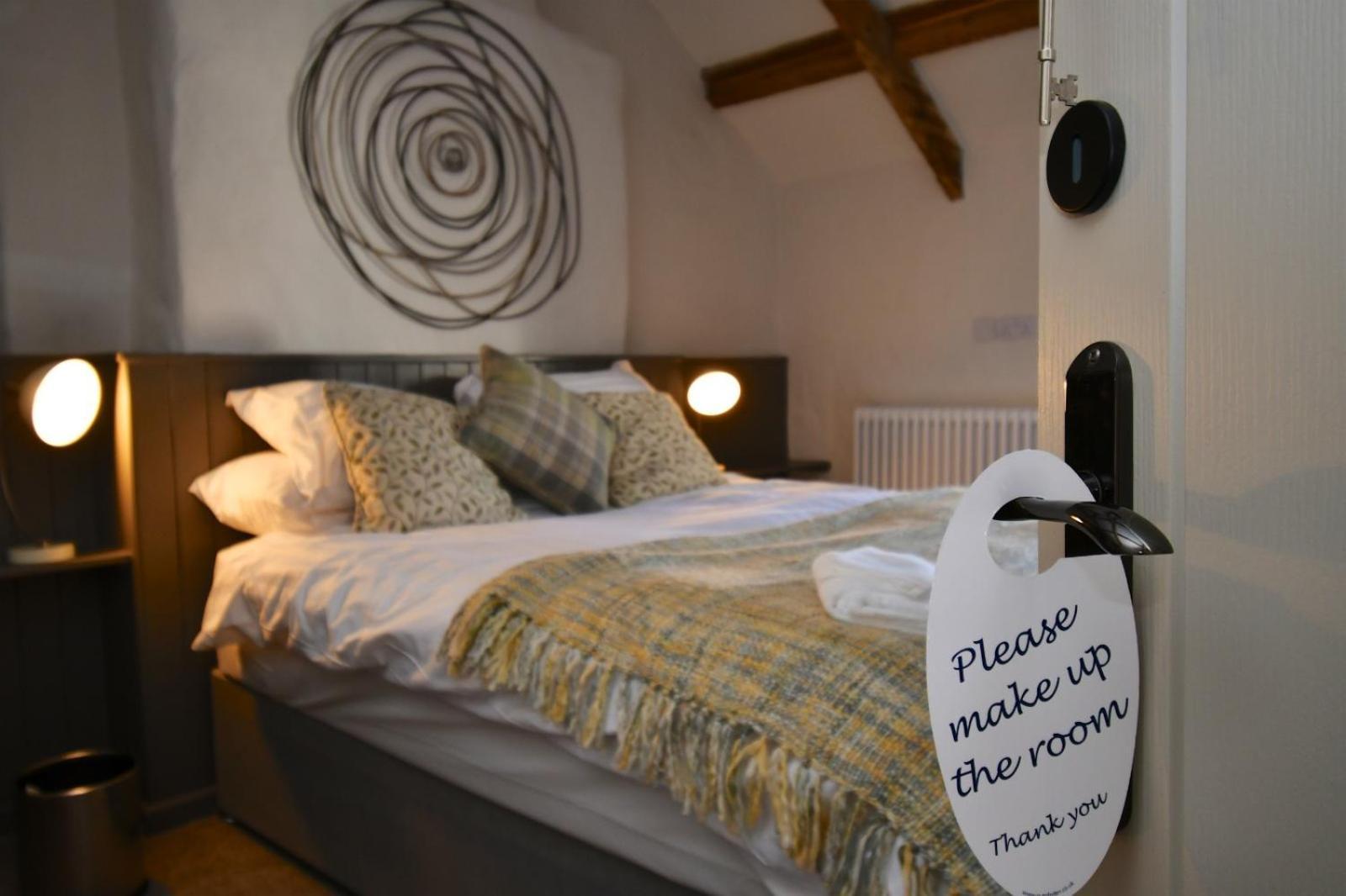 Carew Inn Экстерьер фото