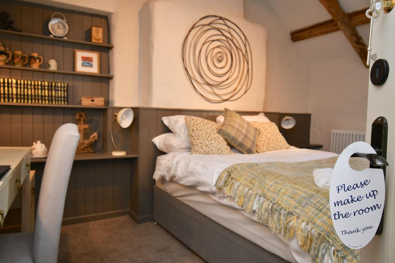 Carew Inn Экстерьер фото