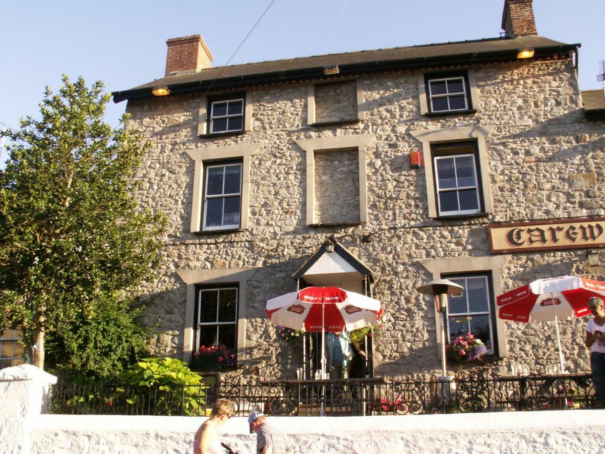 Carew Inn Экстерьер фото